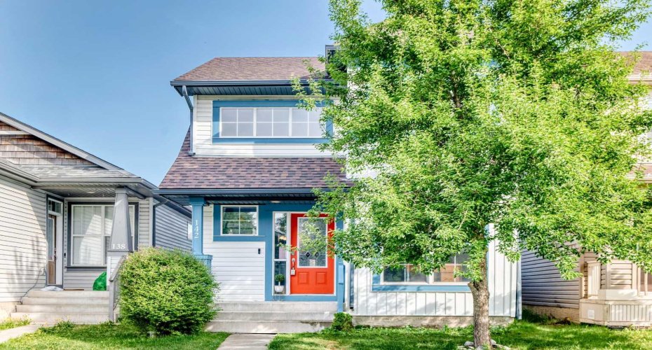 142 AUBURN BAY Heights, Calgary, Alberta T3M 0A7, 3 Bedrooms Bedrooms, ,4 BathroomsBathrooms,Residential,For Sale,AUBURN BAY,A2324823
