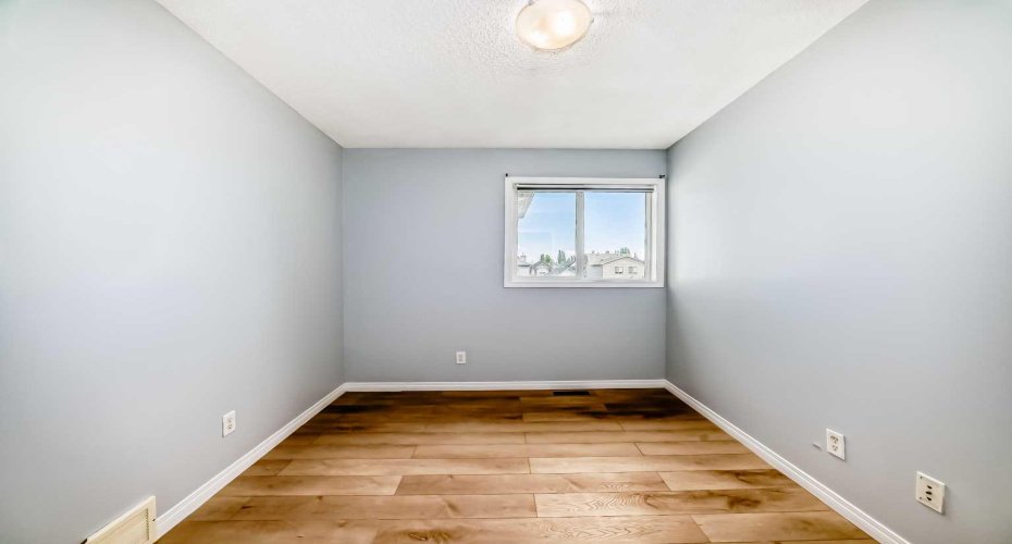 142 AUBURN BAY Heights, Calgary, Alberta T3M 0A7, 3 Bedrooms Bedrooms, ,4 BathroomsBathrooms,Residential,For Sale,AUBURN BAY,A2324823
