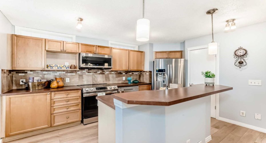 142 AUBURN BAY Heights, Calgary, Alberta T3M 0A7, 3 Bedrooms Bedrooms, ,4 BathroomsBathrooms,Residential,For Sale,AUBURN BAY,A2324823