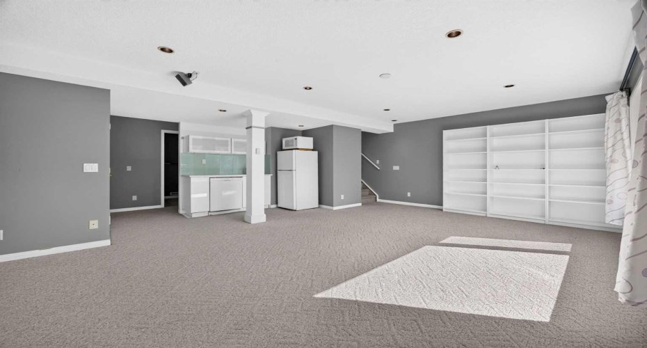 7 Signature Mews, Calgary, Alberta T3H 2V6, 5 Bedrooms Bedrooms, ,4 BathroomsBathrooms,Residential,For Sale,Signature,A2323821
