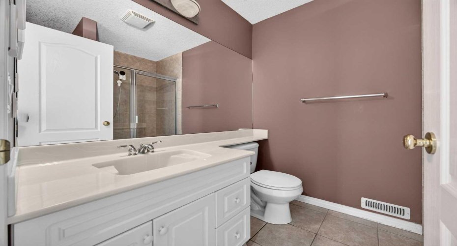 7 Signature Mews, Calgary, Alberta T3H 2V6, 5 Bedrooms Bedrooms, ,4 BathroomsBathrooms,Residential,For Sale,Signature,A2323821