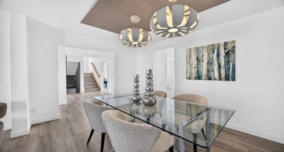 7 Signature Mews, Calgary, Alberta T3H 2V6, 5 Bedrooms Bedrooms, ,4 BathroomsBathrooms,Residential,For Sale,Signature,A2323821