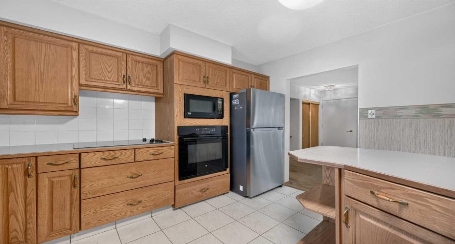 117 Fairview Drive, Calgary, Alberta T2H 1B4, 3 Bedrooms Bedrooms, ,2 BathroomsBathrooms,Residential,For Sale,Fairview,A2323822