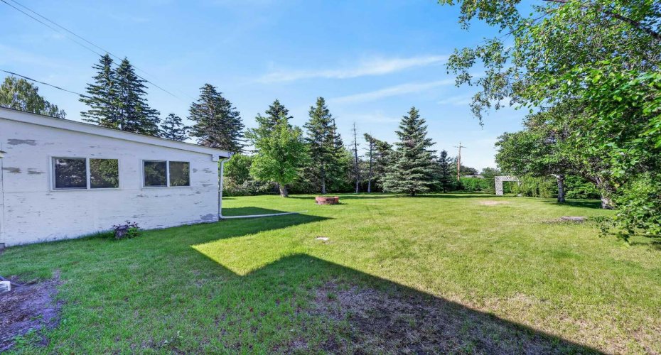 117 Fairview Drive, Calgary, Alberta T2H 1B4, 3 Bedrooms Bedrooms, ,2 BathroomsBathrooms,Residential,For Sale,Fairview,A2323822