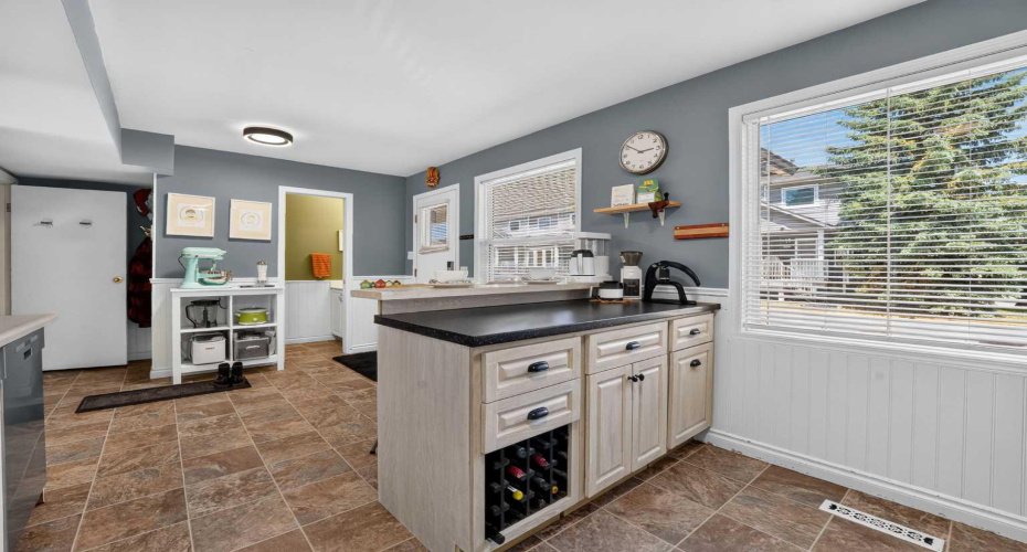 624 Regal Park, Calgary, Alberta T3E 0S6, 3 Bedrooms Bedrooms, ,2 BathroomsBathrooms,Residential,For Sale,Regal,A2323828