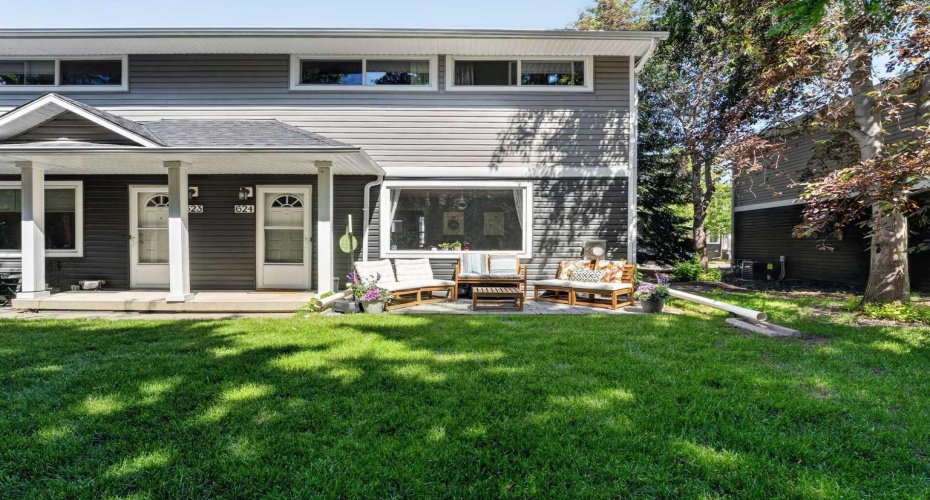 624 Regal Park, Calgary, Alberta T3E 0S6, 3 Bedrooms Bedrooms, ,2 BathroomsBathrooms,Residential,For Sale,Regal,A2323828