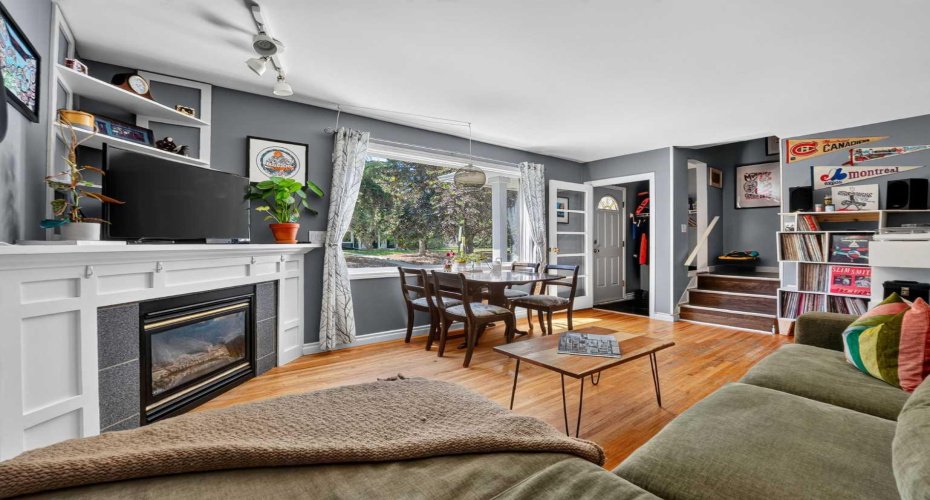 624 Regal Park, Calgary, Alberta T3E 0S6, 3 Bedrooms Bedrooms, ,2 BathroomsBathrooms,Residential,For Sale,Regal,A2323828