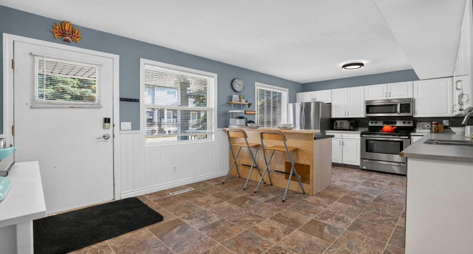 624 Regal Park, Calgary, Alberta T3E 0S6, 3 Bedrooms Bedrooms, ,2 BathroomsBathrooms,Residential,For Sale,Regal,A2323828