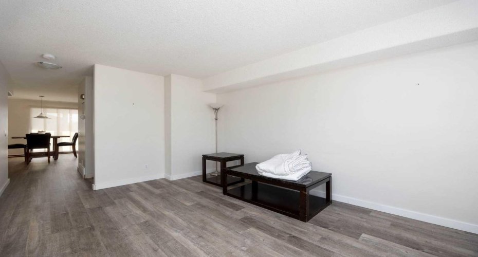 123 Arabian Drive, Fort McMurray, Alberta T9H 2K4, 2 Bedrooms Bedrooms, ,2 BathroomsBathrooms,Residential,For Sale,Arabian,A2324835