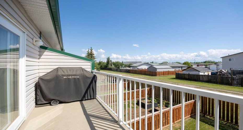 123 Arabian Drive, Fort McMurray, Alberta T9H 2K4, 2 Bedrooms Bedrooms, ,2 BathroomsBathrooms,Residential,For Sale,Arabian,A2324835