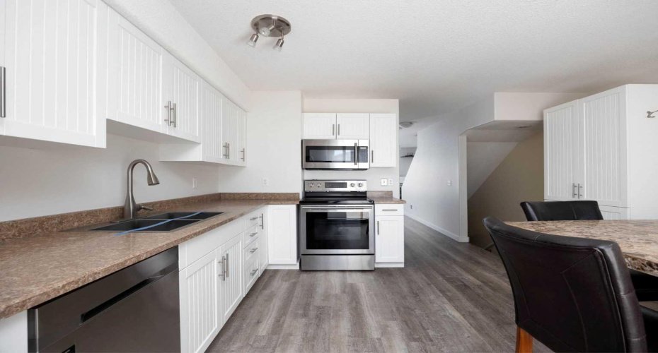 123 Arabian Drive, Fort McMurray, Alberta T9H 2K4, 2 Bedrooms Bedrooms, ,2 BathroomsBathrooms,Residential,For Sale,Arabian,A2324835