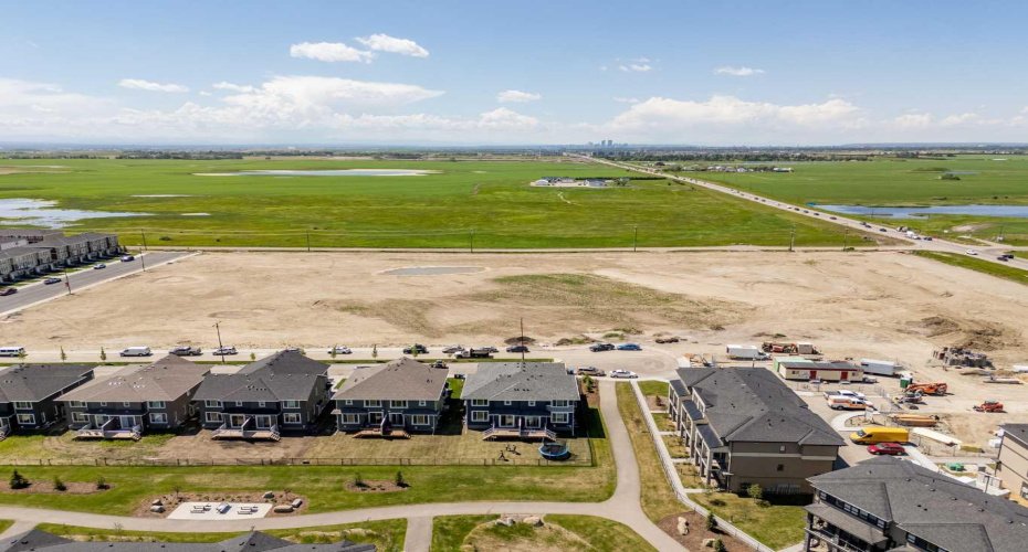 249 Chelsea Court, Chestermere, Alberta T1X2Z4, 5 Bedrooms Bedrooms, ,3 BathroomsBathrooms,Residential,For Sale,Chelsea,A2324069