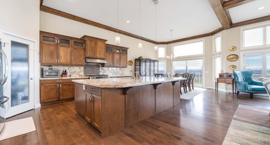 194 Gleneagles Estates Lane, Cochrane, Alberta T4C 2H8, 4 Bedrooms Bedrooms, ,4 BathroomsBathrooms,Residential,For Sale,Gleneagles Estates,A2324165