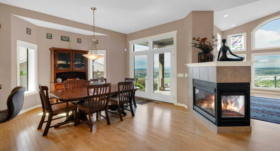 124 Gleneagles Estates Lane, Cochrane, Alberta T4C 2H7, 3 Bedrooms Bedrooms, ,3 BathroomsBathrooms,Residential,For Sale,Gleneagles Estates,A2324250