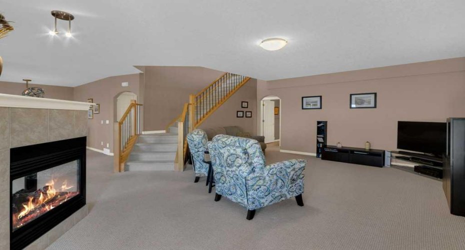 124 Gleneagles Estates Lane, Cochrane, Alberta T4C 2H7, 3 Bedrooms Bedrooms, ,3 BathroomsBathrooms,Residential,For Sale,Gleneagles Estates,A2324250
