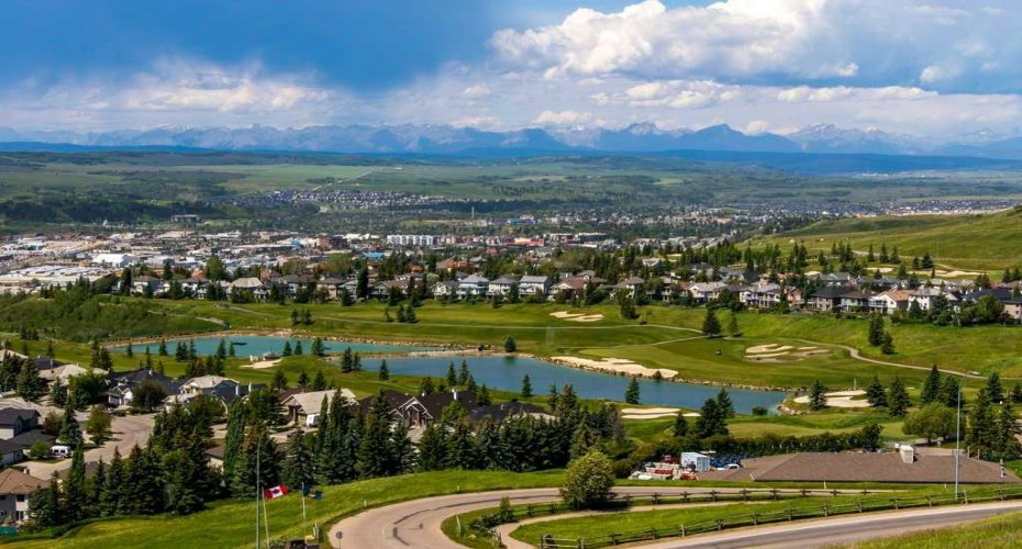 124 Gleneagles Estates Lane, Cochrane, Alberta T4C 2H7, 3 Bedrooms Bedrooms, ,3 BathroomsBathrooms,Residential,For Sale,Gleneagles Estates,A2324250