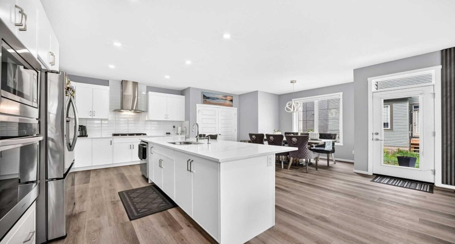 41 Cityline Heath, Calgary, Alberta T3N 2N5, 6 Bedrooms Bedrooms, ,4 BathroomsBathrooms,Residential,For Sale,Cityline,A2324322