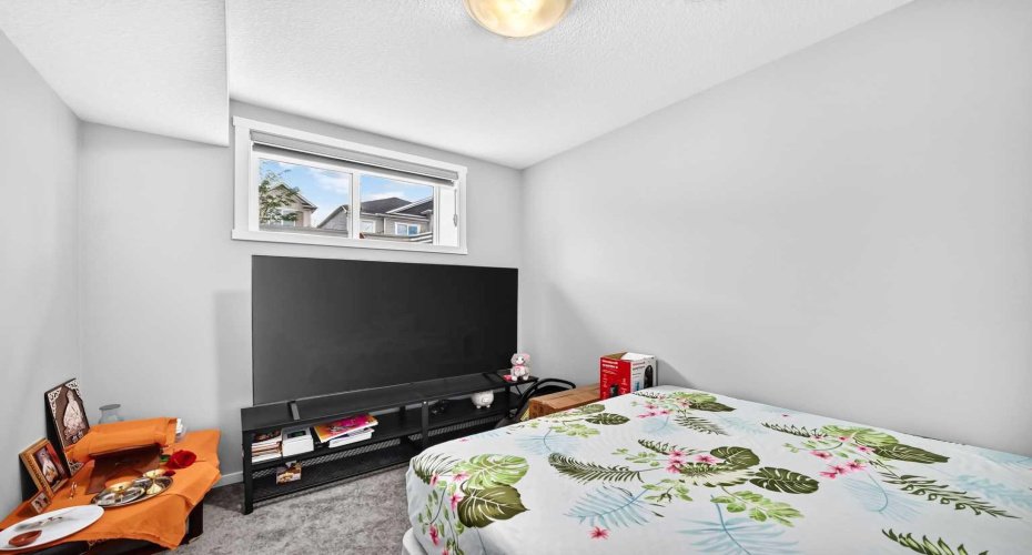 41 Cityline Heath, Calgary, Alberta T3N 2N5, 6 Bedrooms Bedrooms, ,4 BathroomsBathrooms,Residential,For Sale,Cityline,A2324322