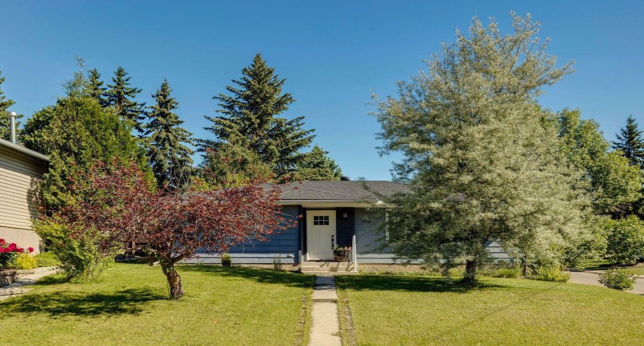 716 Cantree Road, Calgary, Alberta T2W2L5, 3 Bedrooms Bedrooms, ,3 BathroomsBathrooms,Residential,For Sale,Cantree,A2324333