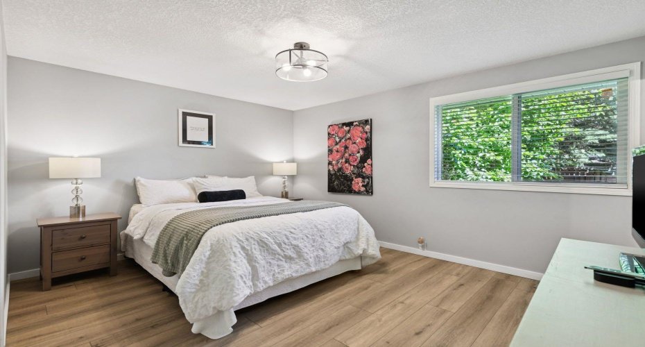 716 Cantree Road, Calgary, Alberta T2W2L5, 3 Bedrooms Bedrooms, ,3 BathroomsBathrooms,Residential,For Sale,Cantree,A2324333
