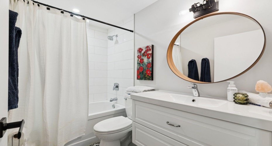 716 Cantree Road, Calgary, Alberta T2W2L5, 3 Bedrooms Bedrooms, ,3 BathroomsBathrooms,Residential,For Sale,Cantree,A2324333