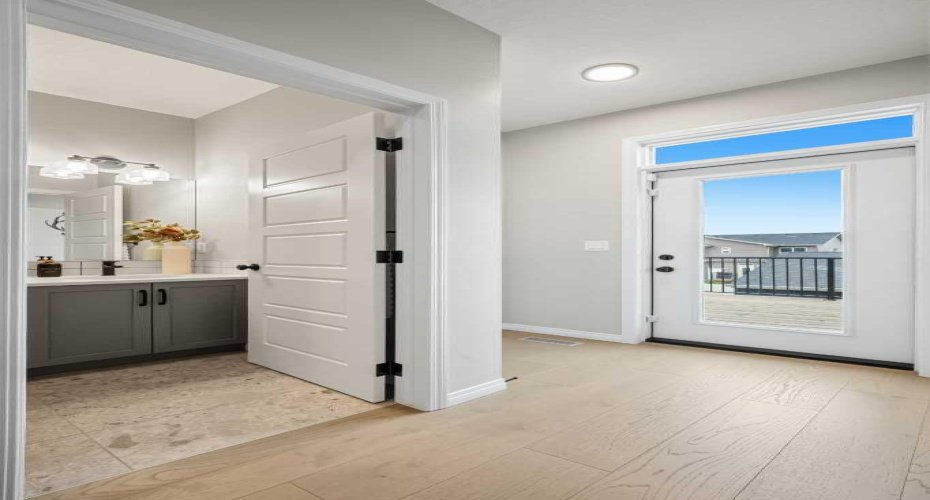 174 Mitchell Road, Calgary, Alberta T3R 2G6, 3 Bedrooms Bedrooms, ,3 BathroomsBathrooms,Residential,For Sale,Mitchell,A2324334