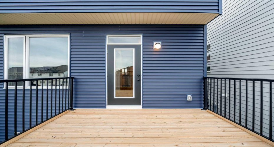 174 Mitchell Road, Calgary, Alberta T3R 2G6, 3 Bedrooms Bedrooms, ,3 BathroomsBathrooms,Residential,For Sale,Mitchell,A2324334