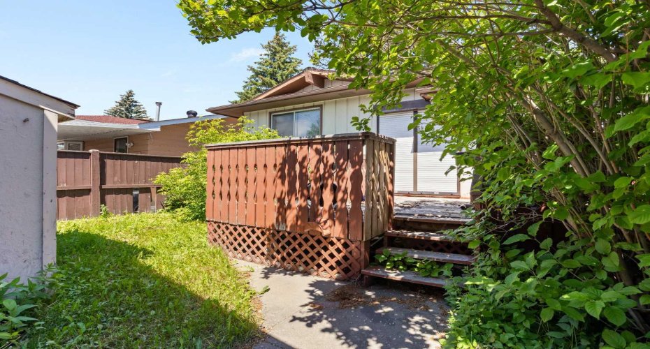 4739 Rundlewood Road, Calgary, Alberta T1Y 2N7, 4 Bedrooms Bedrooms, ,2 BathroomsBathrooms,Residential,For Sale,Rundlewood,A2324350