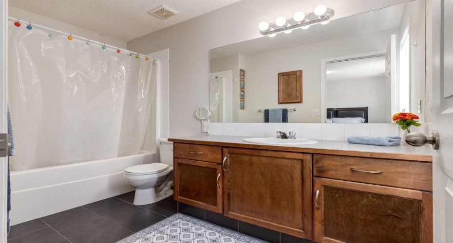 55 Copperfield Court, Calgary, Alberta T2Z 4Z3, 2 Bedrooms Bedrooms, ,3 BathroomsBathrooms,Residential,For Sale,Copperfield,A2324369