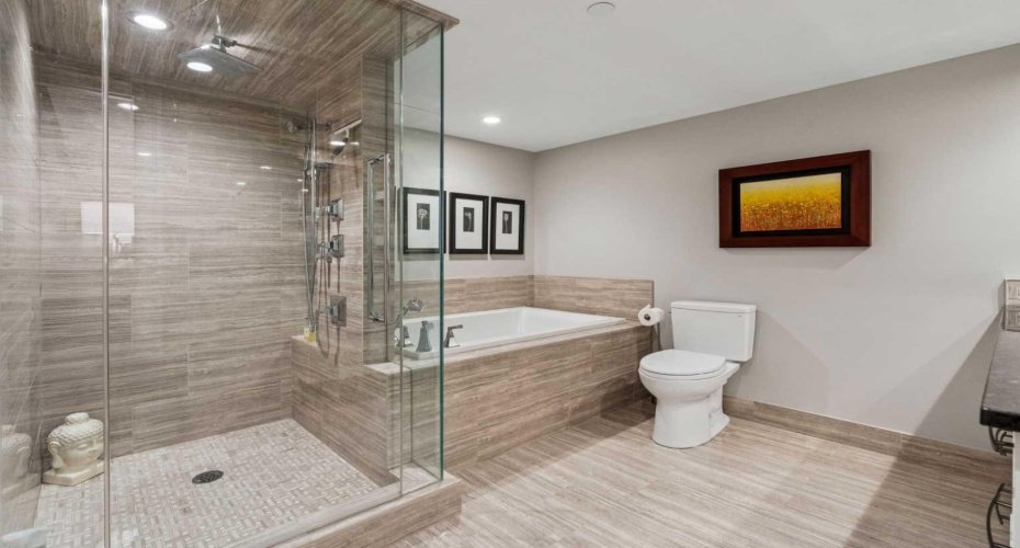 400 Eau Claire Avenue, Calgary, Alberta T2P 4X2, 3 Bedrooms Bedrooms, ,3 BathroomsBathrooms,Residential,For Sale,Eau Claire,A2324388