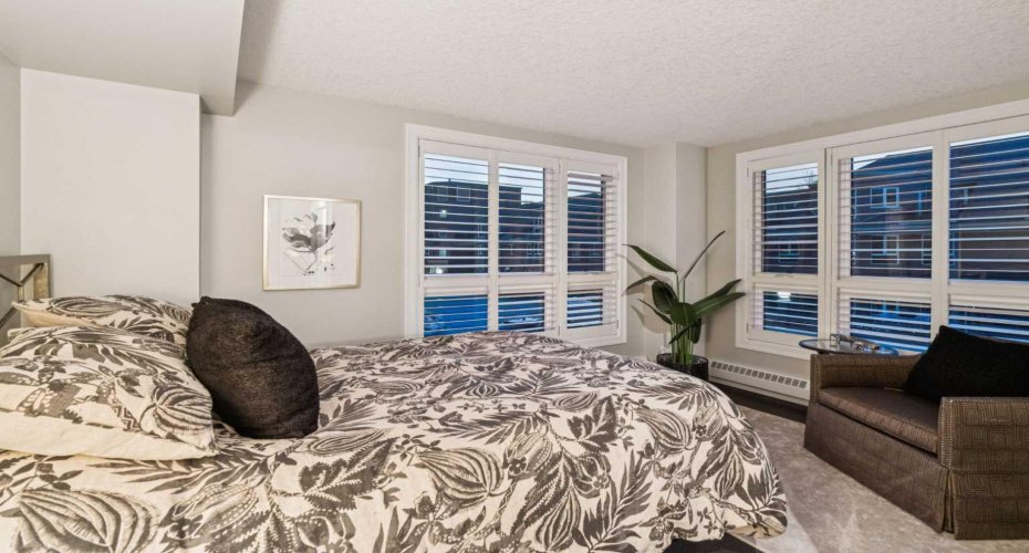 400 Eau Claire Avenue, Calgary, Alberta T2P 4X2, 3 Bedrooms Bedrooms, ,3 BathroomsBathrooms,Residential,For Sale,Eau Claire,A2324388