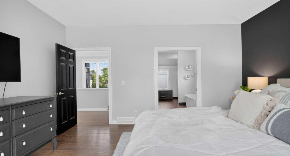 29 Meadow Pointe Drive, Heritage Pointe, Alberta T1S 3M8, 4 Bedrooms Bedrooms, ,3 BathroomsBathrooms,Residential,For Sale,Meadow Pointe,A2324424