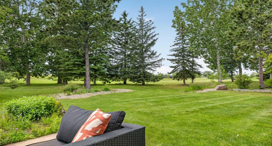 29 Meadow Pointe Drive, Heritage Pointe, Alberta T1S 3M8, 4 Bedrooms Bedrooms, ,3 BathroomsBathrooms,Residential,For Sale,Meadow Pointe,A2324424