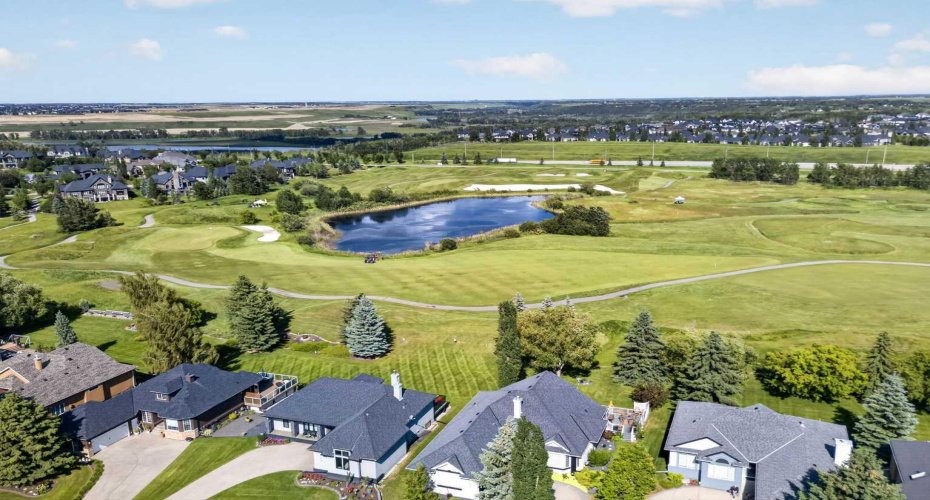 29 Meadow Pointe Drive, Heritage Pointe, Alberta T1S 3M8, 4 Bedrooms Bedrooms, ,3 BathroomsBathrooms,Residential,For Sale,Meadow Pointe,A2324424