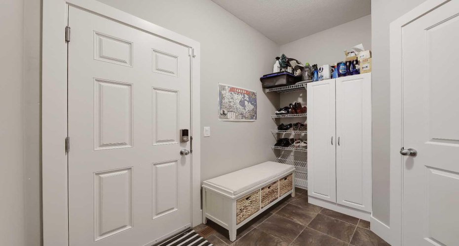 64 Heritage Green, Cochrane, Alberta T4C 0L3, 3 Bedrooms Bedrooms, ,4 BathroomsBathrooms,Residential,For Sale,Heritage,A2324432