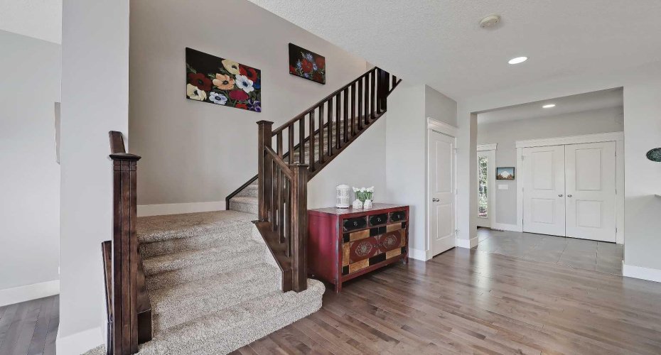 64 Heritage Green, Cochrane, Alberta T4C 0L3, 3 Bedrooms Bedrooms, ,4 BathroomsBathrooms,Residential,For Sale,Heritage,A2324432