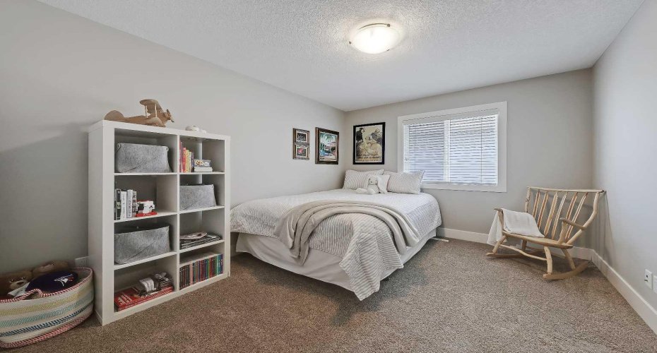 64 Heritage Green, Cochrane, Alberta T4C 0L3, 3 Bedrooms Bedrooms, ,4 BathroomsBathrooms,Residential,For Sale,Heritage,A2324432