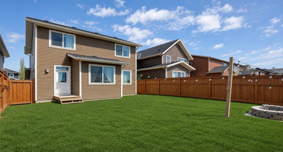 16 Fireside Place, Cochrane, Alberta T4C 0R2, 3 Bedrooms Bedrooms, ,3 BathroomsBathrooms,Residential,For Sale,Fireside,A2324458
