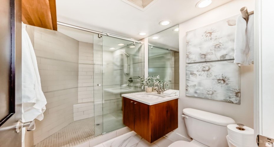 2422 Erlton Street, Calgary, Alberta T2Z3B6, 2 Bedrooms Bedrooms, ,3 BathroomsBathrooms,Residential,For Sale,Erlton,A2308657