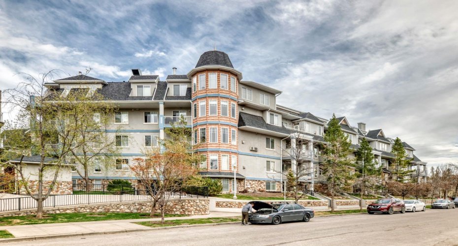 2422 Erlton Street, Calgary, Alberta T2Z3B6, 2 Bedrooms Bedrooms, ,3 BathroomsBathrooms,Residential,For Sale,Erlton,A2308657