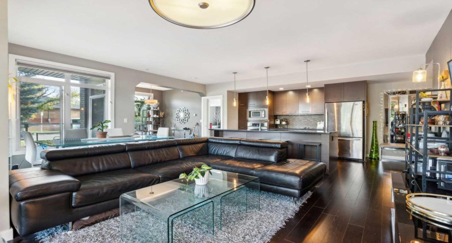 540 34 Street, Calgary, Alberta T2N 2X7, 2 Bedrooms Bedrooms, ,2 BathroomsBathrooms,Residential,For Sale,34,A2319261