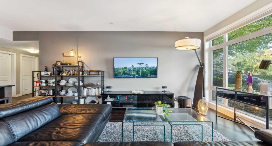 540 34 Street, Calgary, Alberta T2N 2X7, 2 Bedrooms Bedrooms, ,2 BathroomsBathrooms,Residential,For Sale,34,A2319261