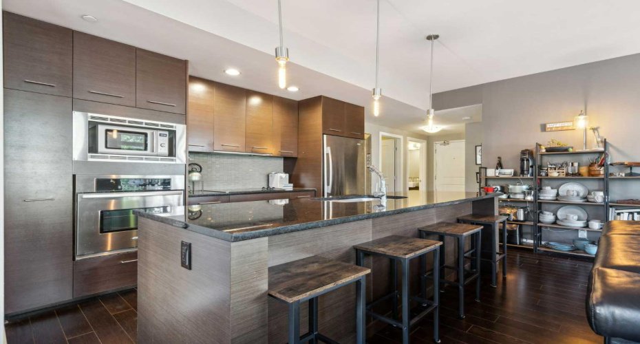 540 34 Street, Calgary, Alberta T2N 2X7, 2 Bedrooms Bedrooms, ,2 BathroomsBathrooms,Residential,For Sale,34,A2319261