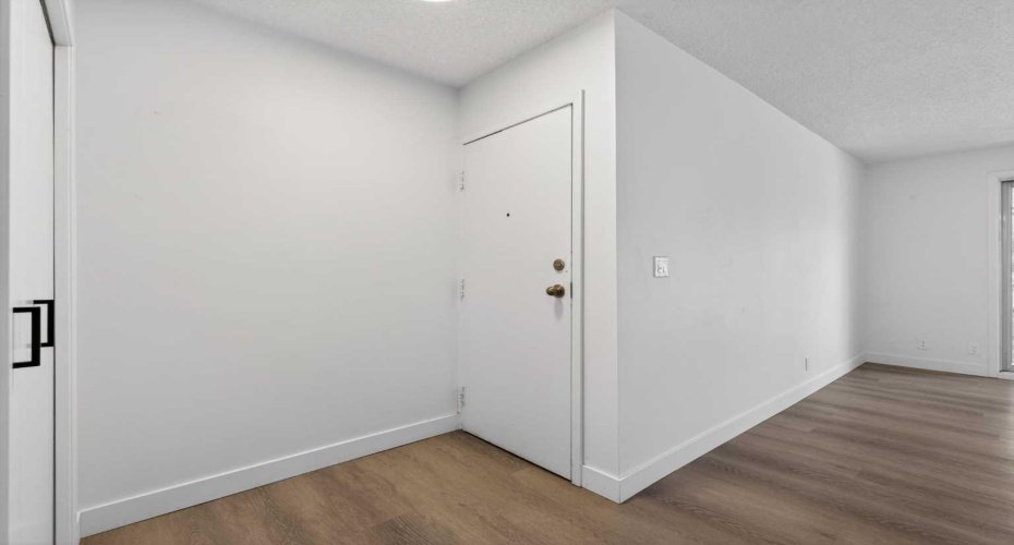 934 5A Street, Calgary, Alberta T2N1R6, ,Multi-family,For Sale,5A,A2305081