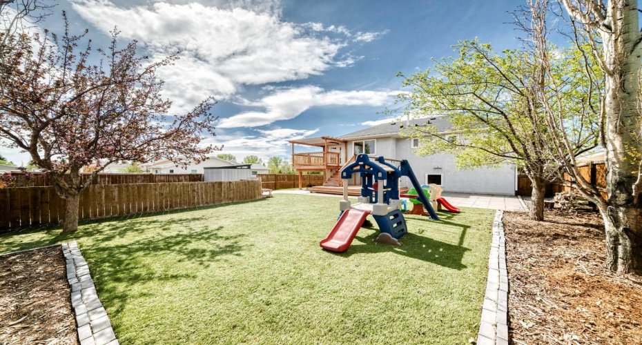 26 Green Meadow Drive, Strathmore, Alberta T1P 1H3, 5 Bedrooms Bedrooms, ,3 BathroomsBathrooms,Residential,For Sale,Green Meadow,A2312493