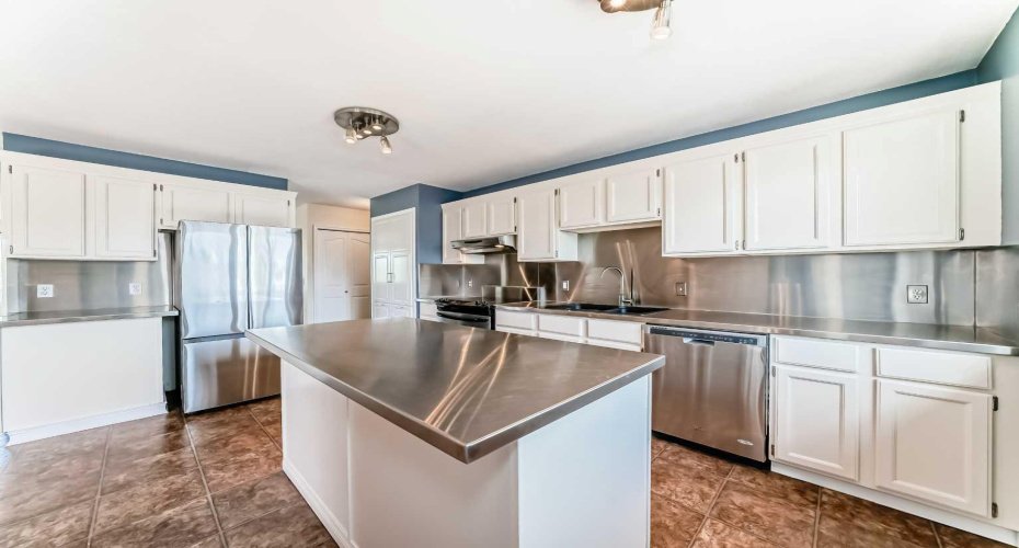 26 Green Meadow Drive, Strathmore, Alberta T1P 1H3, 5 Bedrooms Bedrooms, ,3 BathroomsBathrooms,Residential,For Sale,Green Meadow,A2312493