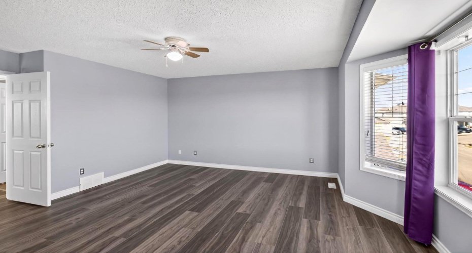 108 Kodiak Crescent, Fort McMurray, Alberta T9K 2L8, 4 Bedrooms Bedrooms, ,3 BathroomsBathrooms,Residential,For Sale,Kodiak,A2314156