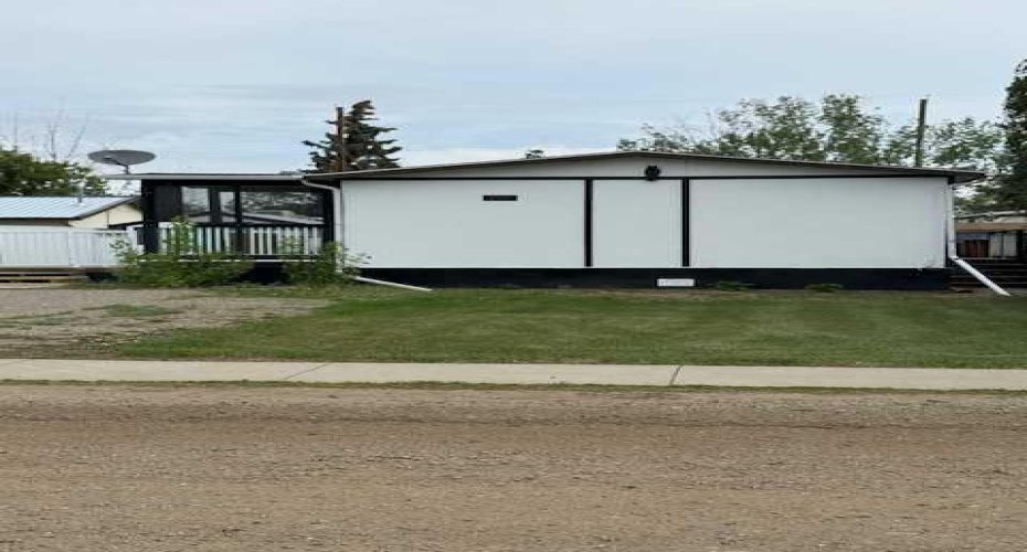 205 5 Avenue, Champion, Alberta T0L 0R0, 3 Bedrooms Bedrooms, ,1 BathroomBathrooms,Residential,For Sale,5,A2315483