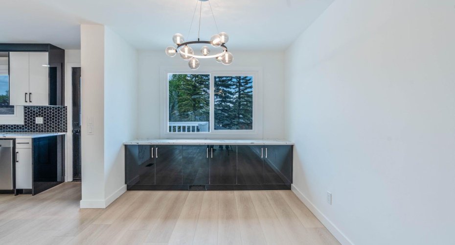 172 Pinewind Road, Calgary, Alberta T1y2g9, 5 Bedrooms Bedrooms, ,3 BathroomsBathrooms,Residential,For Sale,Pinewind,A2316074