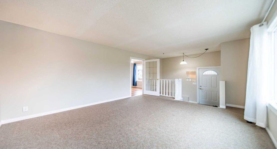 5119 30 Avenue, Calgary, Alberta T3E 6R2, 3 Bedrooms Bedrooms, ,2 BathroomsBathrooms,Residential,For Sale,30,A2317742